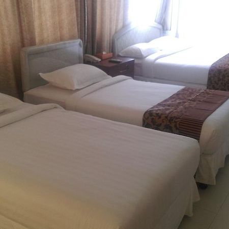 Star Max Hotel Yangon Exterior photo