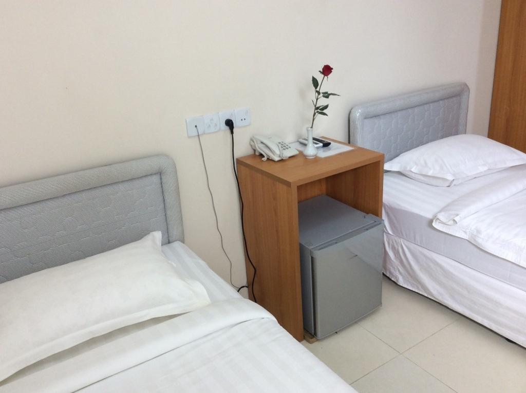 Star Max Hotel Yangon Room photo