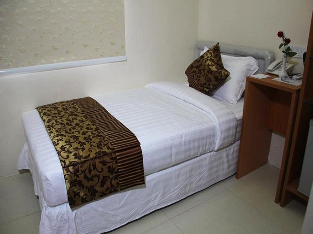Star Max Hotel Yangon Exterior photo